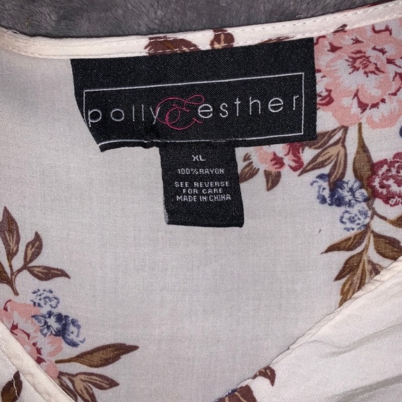 Floral Quarter sleeve Top - Picture 3 of 6